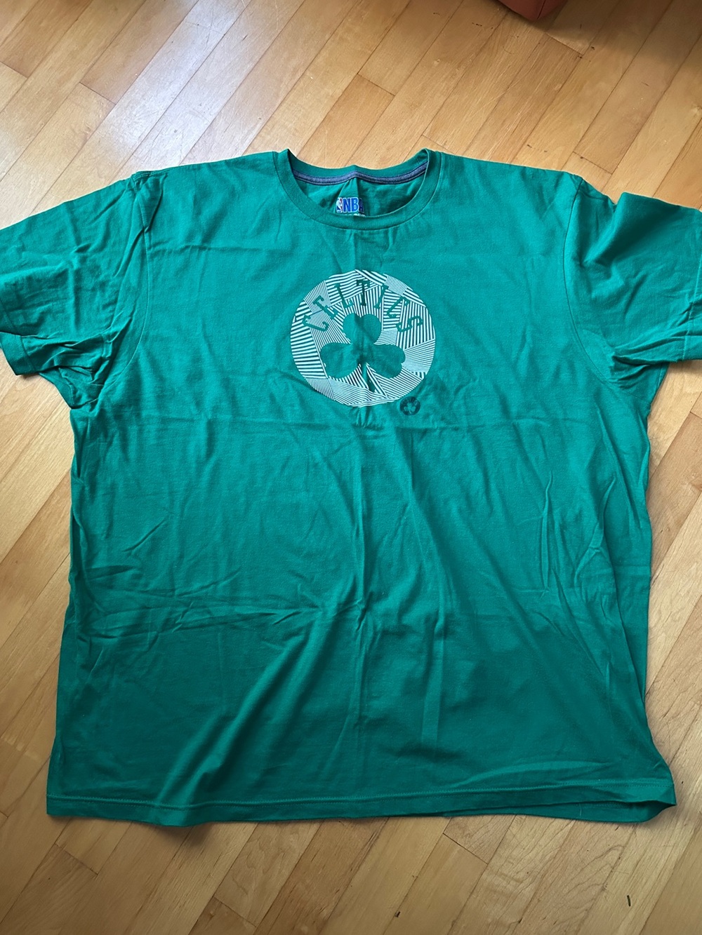 Celtics Green Graphic Crew Neck T-Shirt with Clover Emblem Sz XXL